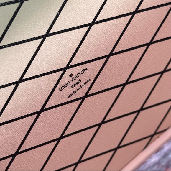 Louis Vuitton Catogram Petite Malle Black - Picture 16 of 16